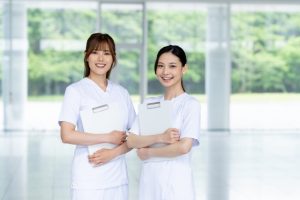 看護師の年収は夜勤なしでも維持できる？ 
